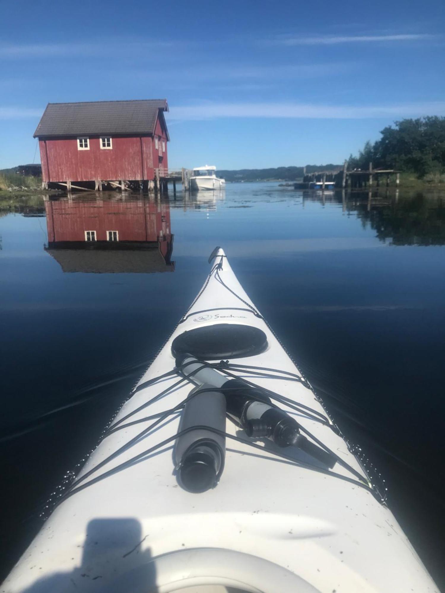 Saga, Et Unikt, Sjarmerende Badehotell Med Fa Rom, Sauna Og Badebrygge - Inderoy Straumen  Exterior foto