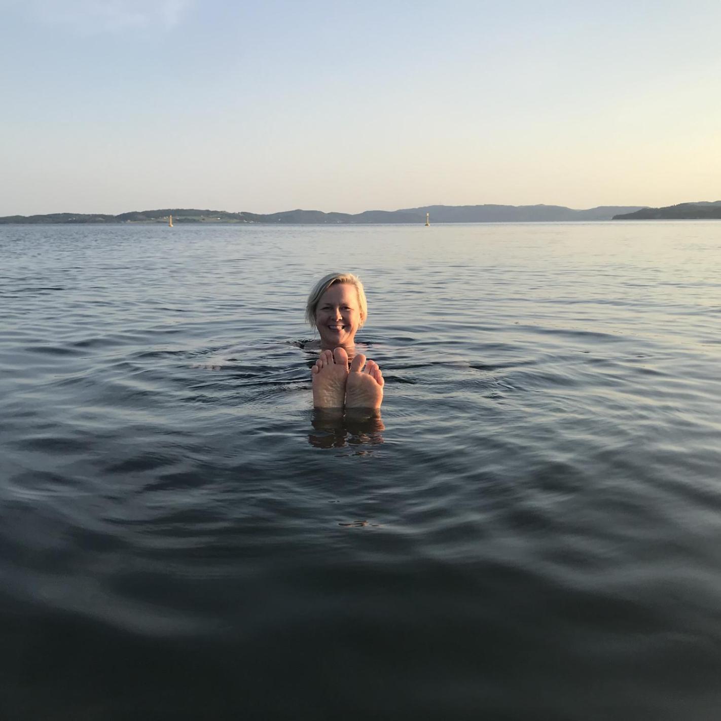 Saga, Et Unikt, Sjarmerende Badehotell Med Fa Rom, Sauna Og Badebrygge - Inderoy Straumen  Exterior foto