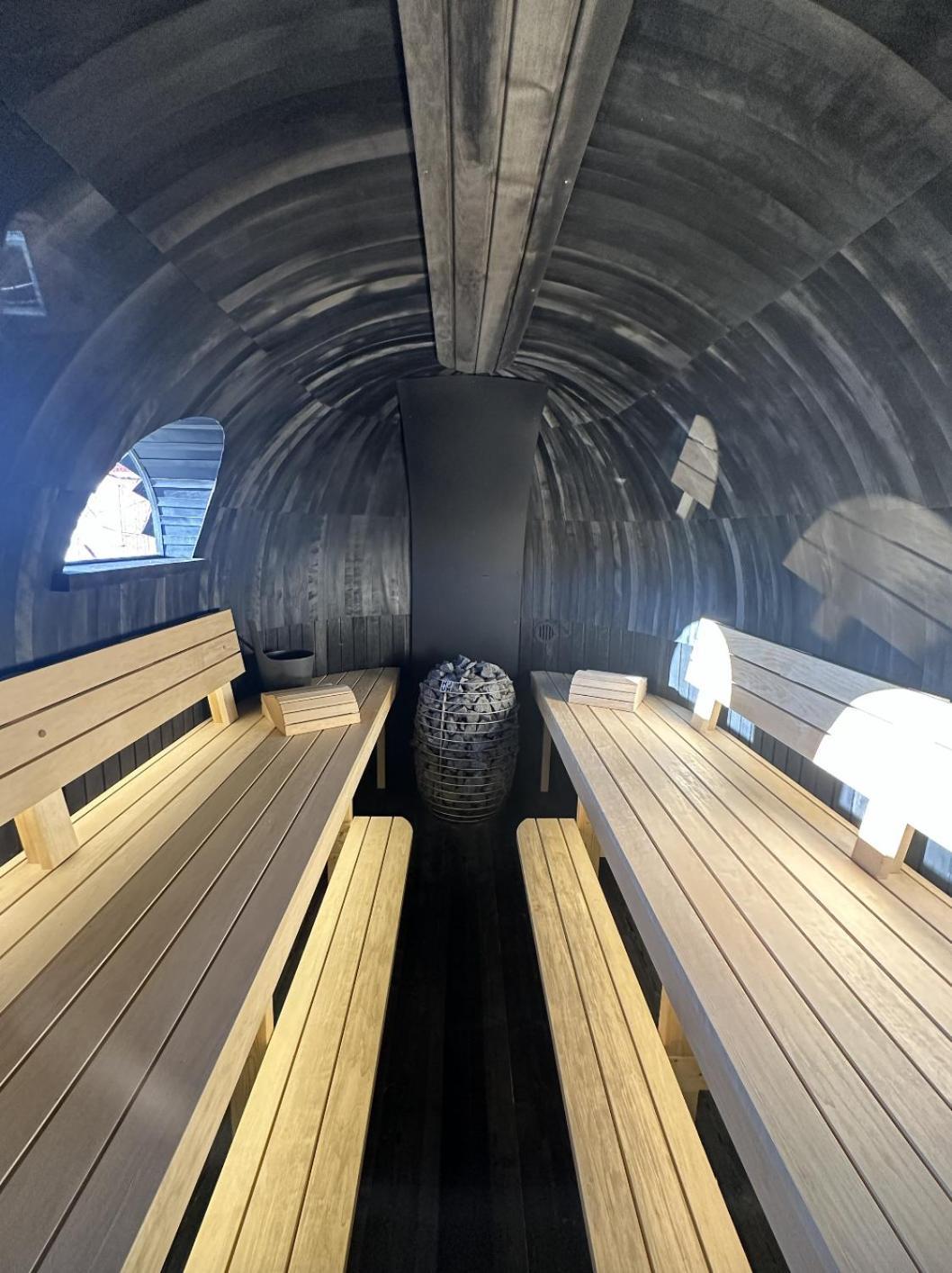 Saga, Et Unikt, Sjarmerende Badehotell Med Fa Rom, Sauna Og Badebrygge - Inderoy Straumen  Exterior foto